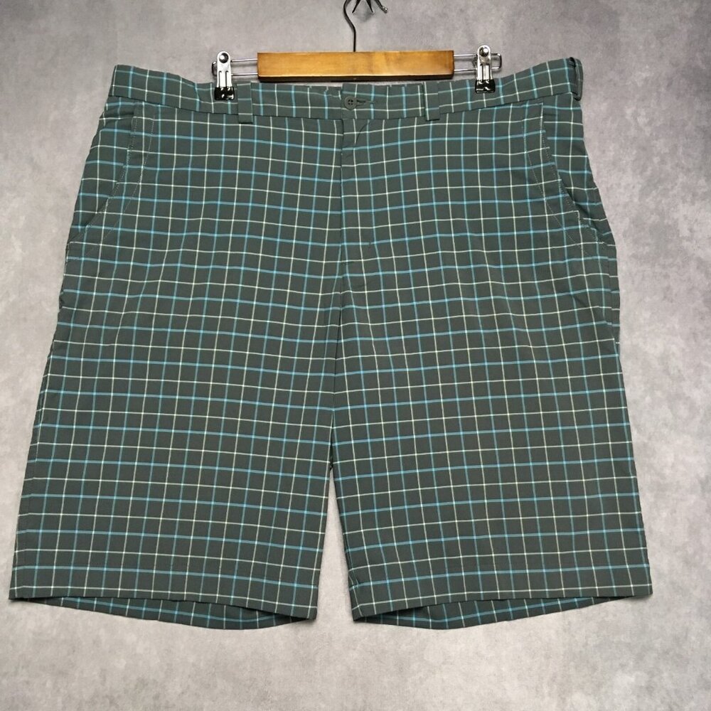 Nike Mens Golf Shorts size 40 Blue Plaid Flat Front Pockets Polyester Stretch